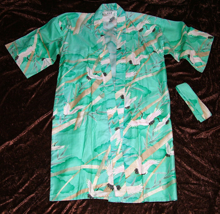 Traditionell japanischer Kimono - türkis