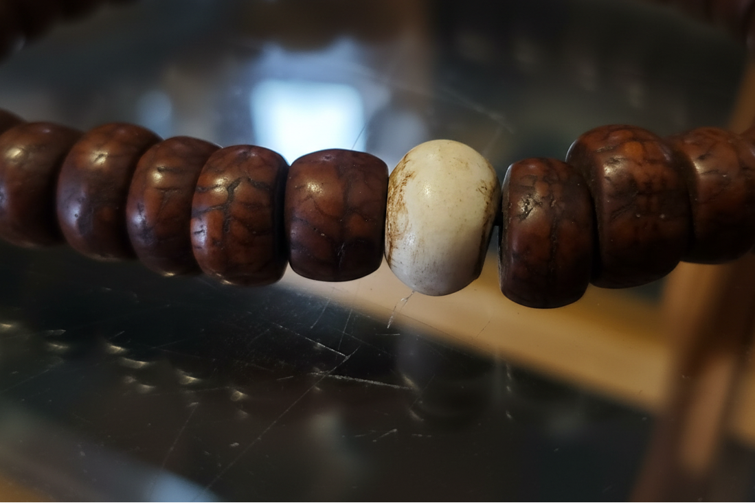Mala – Trennperle Detail